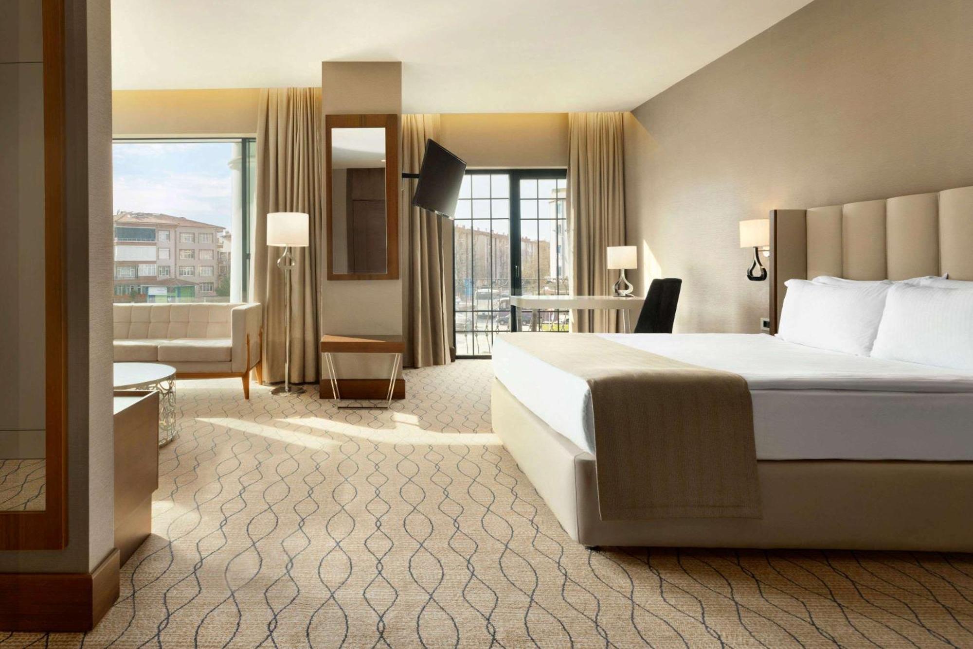 Ramada By Wyndham Sakarya Hotel Eksteriør bilde