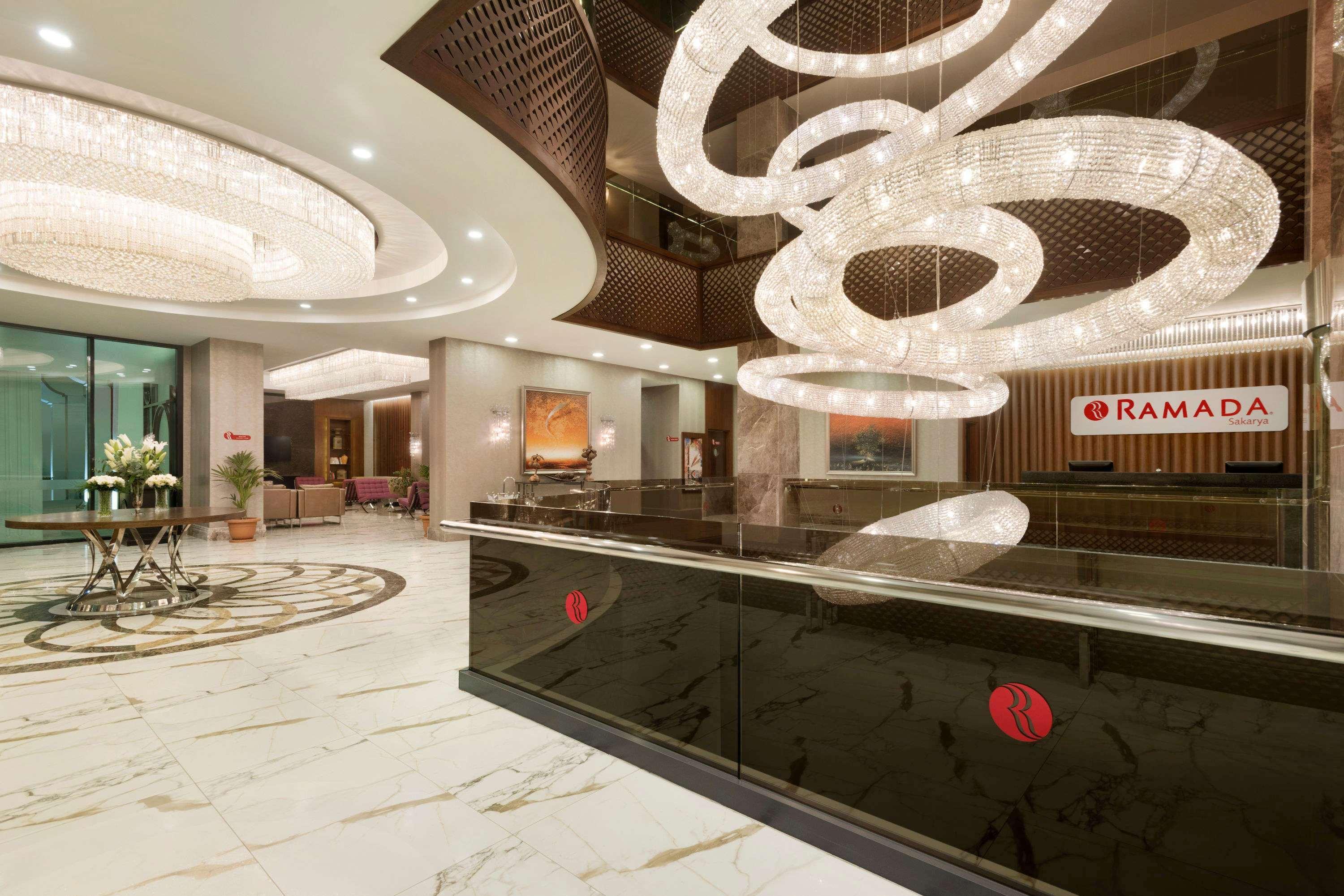 Ramada By Wyndham Sakarya Hotel Eksteriør bilde