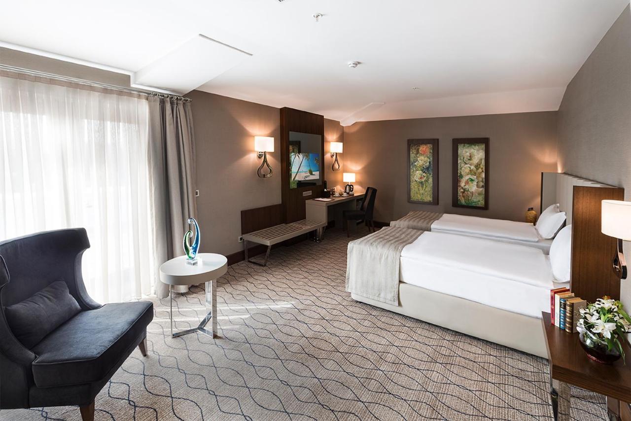 Ramada By Wyndham Sakarya Hotel Eksteriør bilde