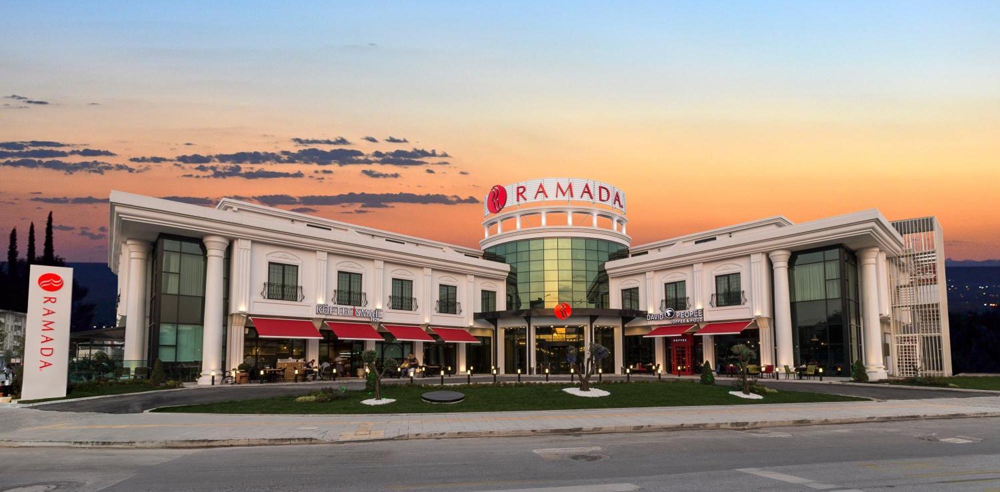 Ramada By Wyndham Sakarya Hotel Eksteriør bilde