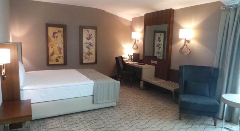 Ramada By Wyndham Sakarya Hotel Eksteriør bilde