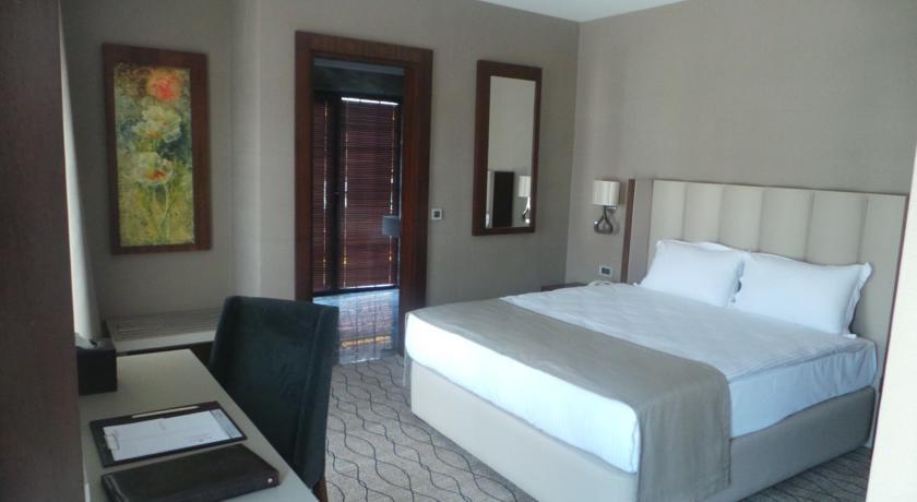 Ramada By Wyndham Sakarya Hotel Eksteriør bilde