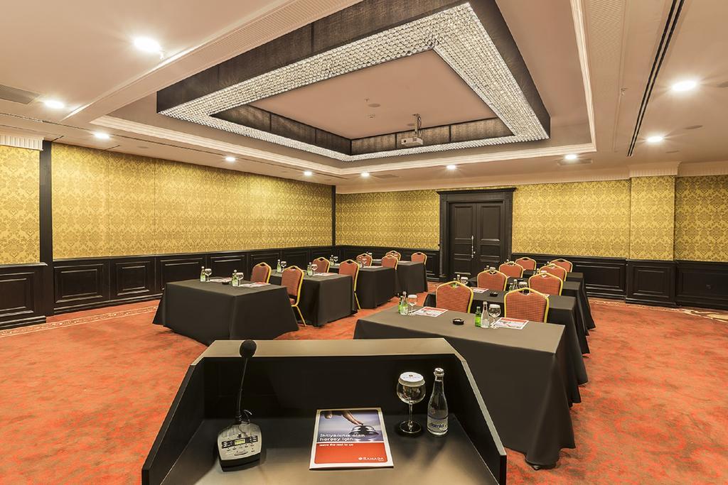 Ramada By Wyndham Sakarya Hotel Eksteriør bilde