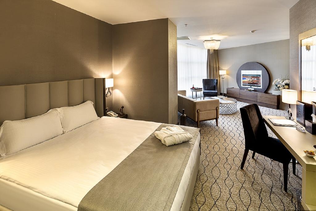 Ramada By Wyndham Sakarya Hotel Rom bilde
