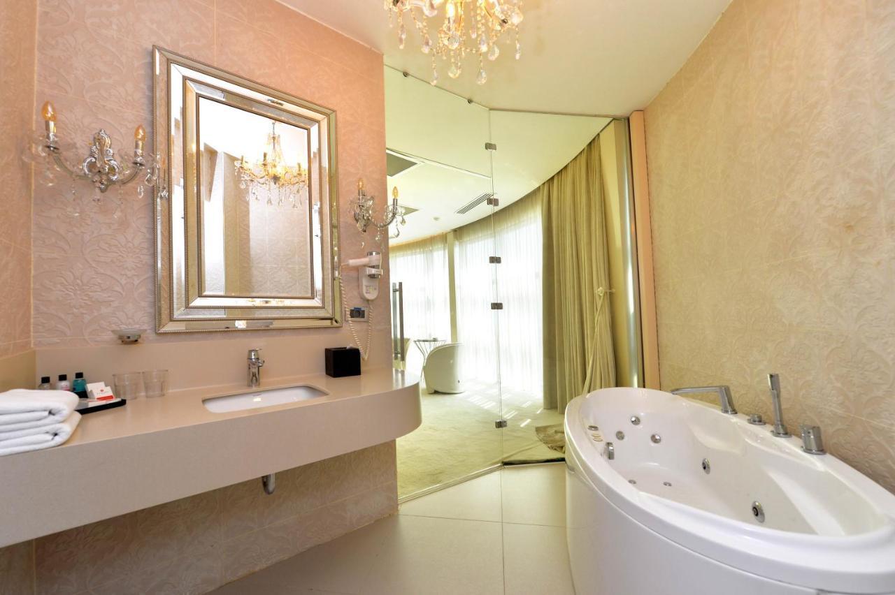 Ramada By Wyndham Sakarya Hotel Eksteriør bilde